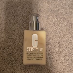 Clinique Moisturizing Lotion Plus
